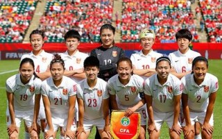 足球球衣长袖女生可以穿吗，足球球衣长袖女生可以穿吗图片